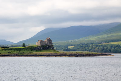 Isle of Mull: Blick auf Duart Castle vom Firth of Lorn